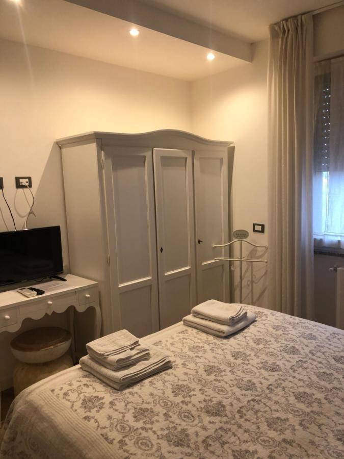 Bed and Breakfast La Rosa Bianca Роццано Экстерьер фото